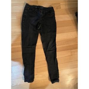 The Limited 917 skinny jeans